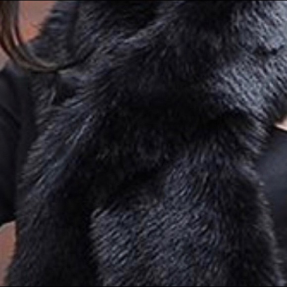 47” Silky & Plush Quality Faux Fur Scarves, NWT - Picture 7 of 7